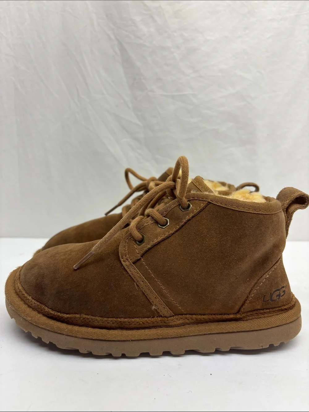 UGG kids Suede Lace-Up Ankle Boots, SZ 3 little boy, box 3 G